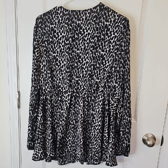 Torrid Black and White Animal Print Blouse - Picture 3 of 9